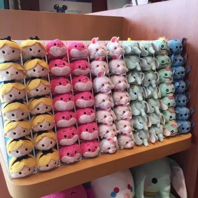 上海迪士尼酒店最高3000多元一晚！半小时卖出上万张门票！杭州一家人去玩要花多少？算完整个人不好了