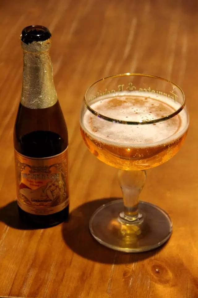 纸牌屋烤肋排店真实地址,纸牌屋烤肋排画面