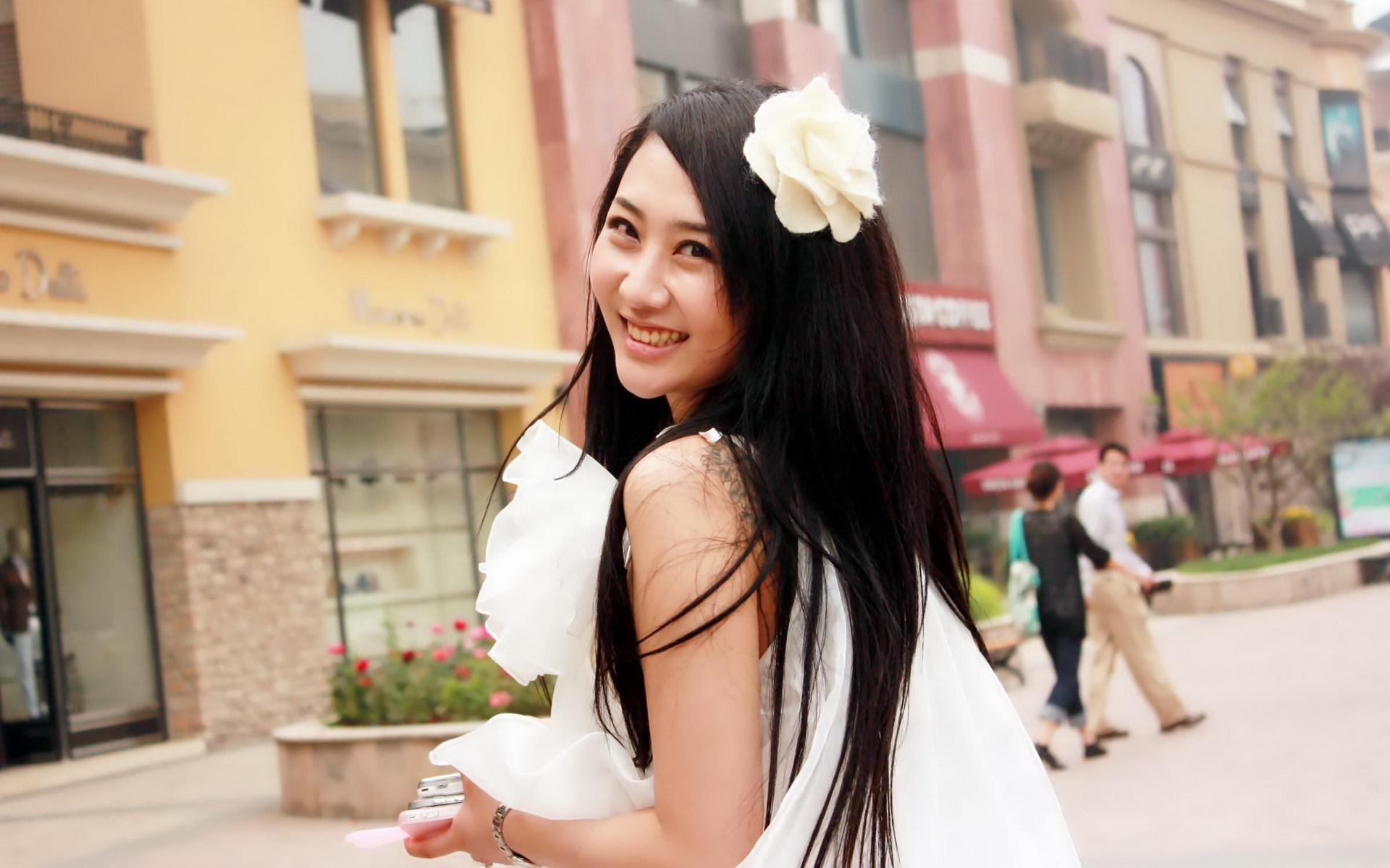 让男人迷上你的九个动作,让男人着迷的四个动作