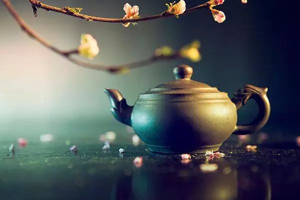 饮茶补一冬，来年无病恙