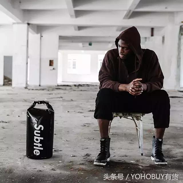 男的穿靴子会显腿短吗,腿短男生适不适合穿靴子