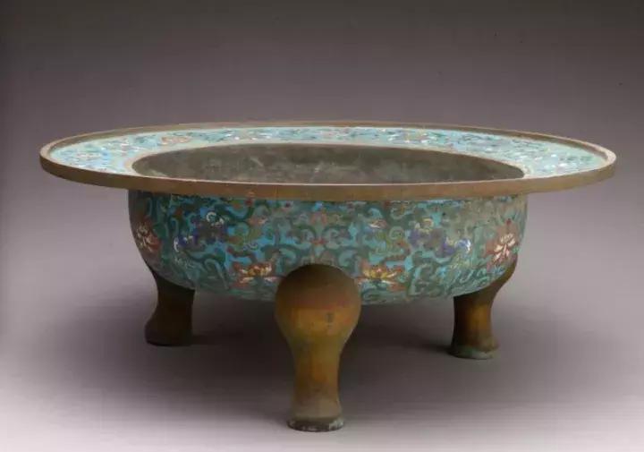 在取暖这件事上，钱重要还是命重要？