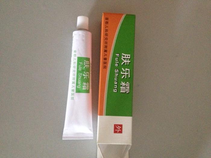 宝宝脸上有湿疹怎么办小妙招 (4个月宝宝湿疹夜晚止痒妙招)