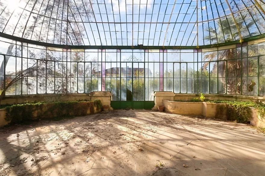 鍘嗗彶搴熷鍥剧墖,20寮犺崚鍑夊簾澧熺殑闇囨捈鐓х墖