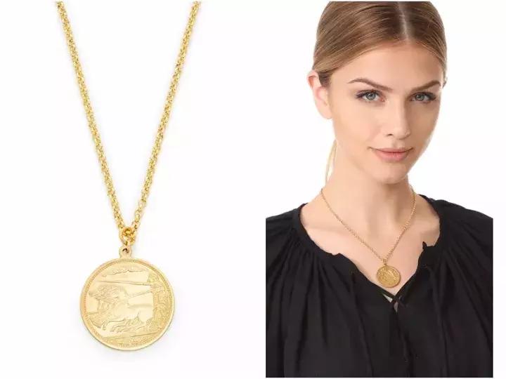 红色毛衣配什么毛衣链好看,想把毛衣穿时髦从拒绝这3款开始