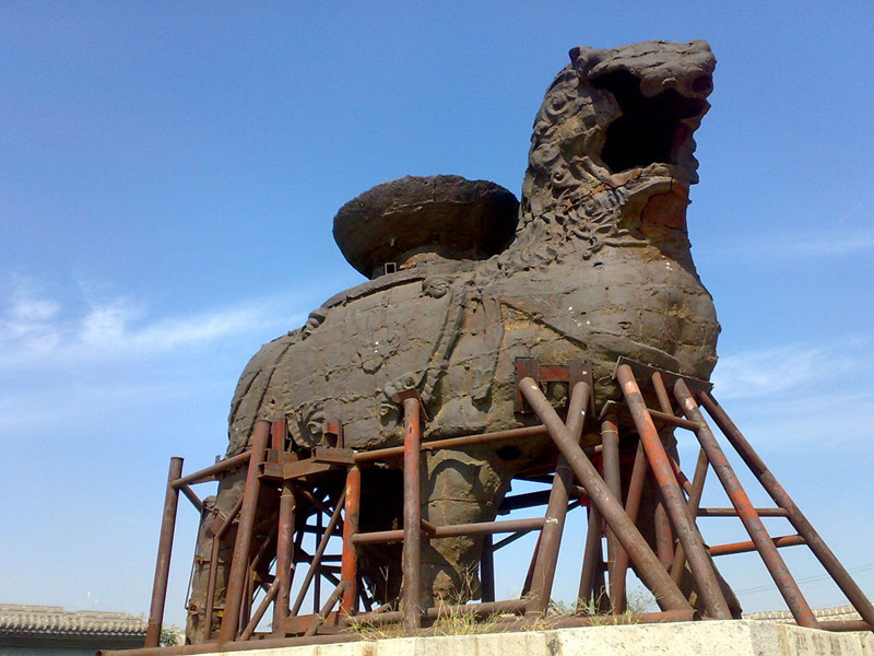 沧州铁狮子狮城公园,沧州狮城广场的铁狮子