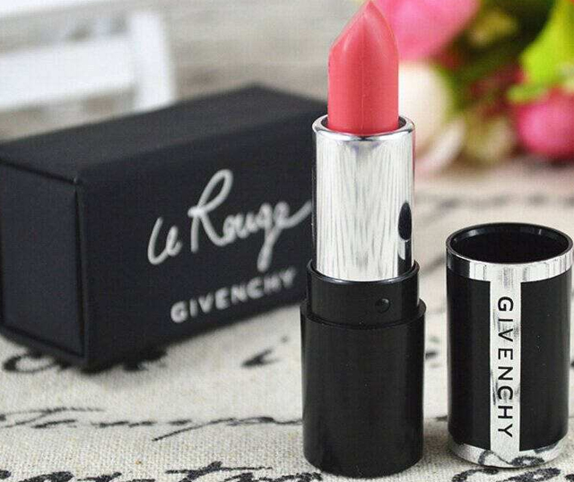 适合男生的口红色号推荐,适合素颜的口红推荐大牌