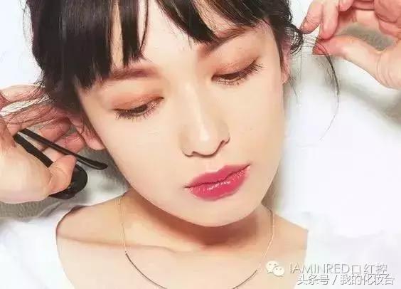 化妆水和爽肤水有什么区别？不同肤质适合用哪种呢？