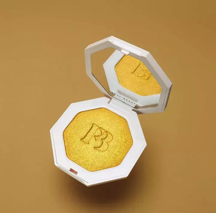 杨幂是时尚界的带货女王,带货女王杨幂的时尚功力到底如何