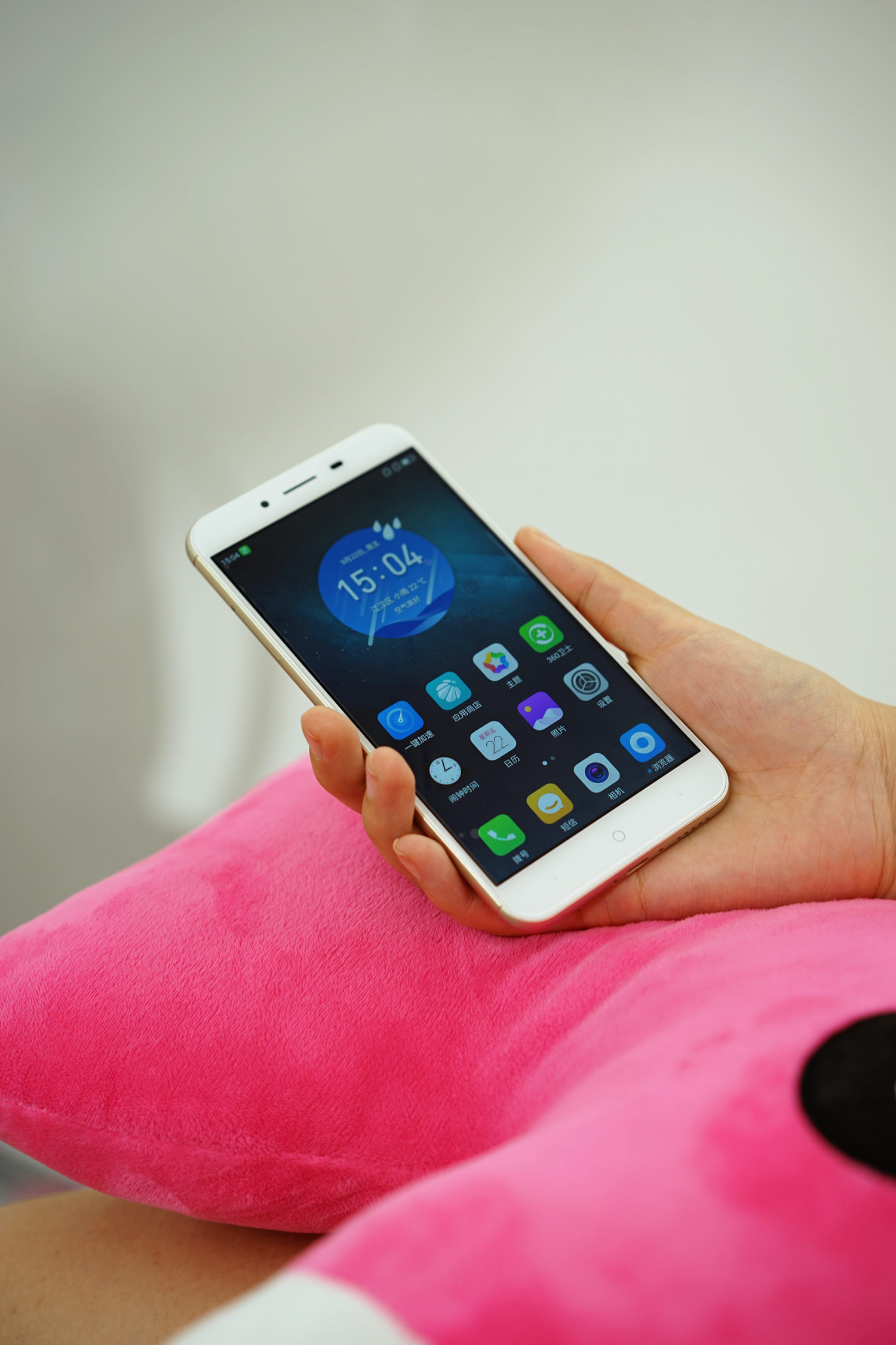 360手机vizza全新配色小镇蓝,360手机vizza