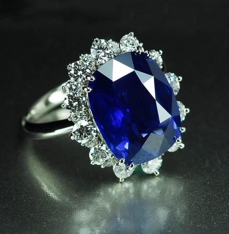 祖母绿和欧泊哪个更有价值,你绝对没见过的古董