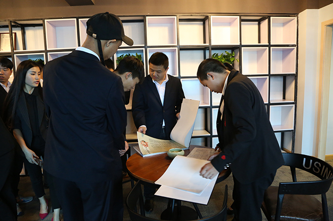 璐甸槼瑁呬慨鍏徃楠呴敹瑁呴グ,璐靛窞楠呴敹