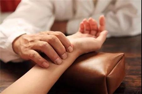 开封儿童医院孩子发烧,开封儿童医院中医科反复发烧