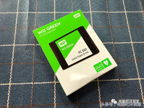 西部数据sata3.0绿盘256g,西部数据m.2nvme500g固态硬盘对比