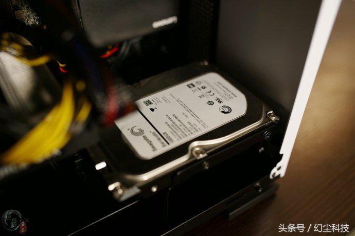 又能设计又能游戏的主机配置,全新配件组装电脑玩吃鸡