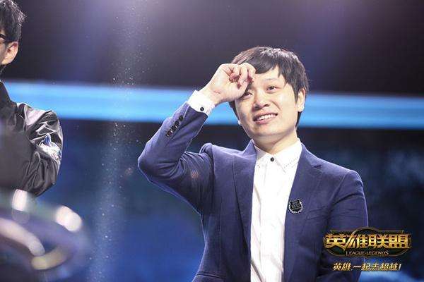 EDG俱乐部，腾讯电竞携手超竞教育招生，网友：我想去奈何学费贵