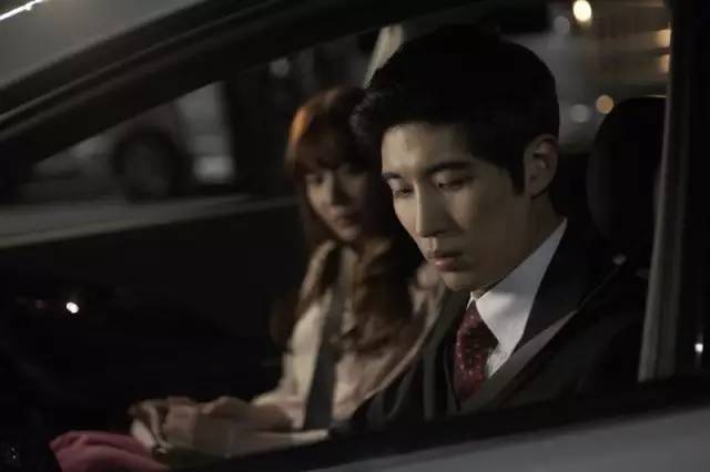 这是一部色而不淫，淫而不荡的电影