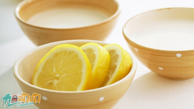 快速清理玻璃上的胶,快速清洗玻璃胶水妙招图解