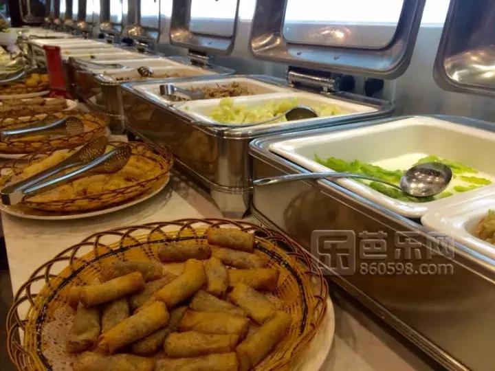 三明十大自助餐排名,扶着墙走出自助餐厅
