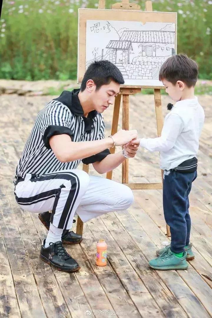 嗯哼和jasper长大的样子,jasper嗯哼第一次见面就在争论