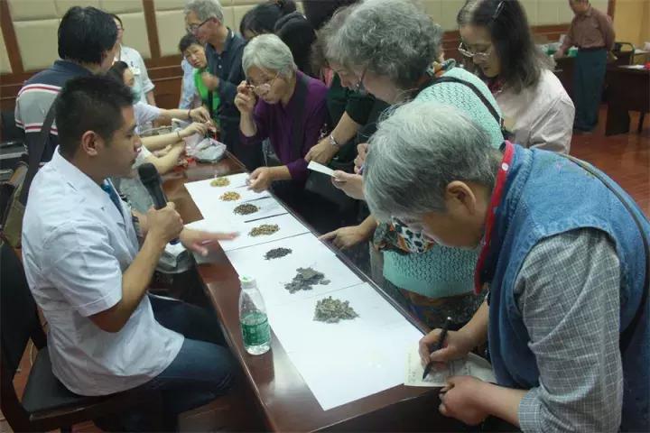 学懂弄通做实二十大精神,学懂弄通做实主题教育