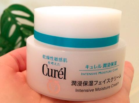 想要气色好擦什么护肤品,想要好气色用什么粉底