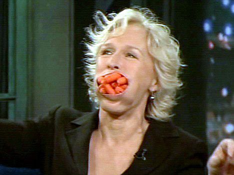 明星绝技好心酸，baby吞拳头，更有人口吞20根火腿肠100根塑料管