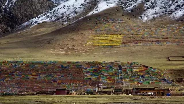 巴格玛尼墙到石渠多少公里,世界之最古城墙长城