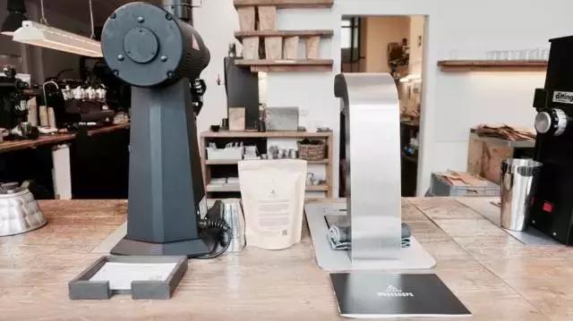 凡仕｜在一家倔脾气的咖啡店，点一杯纯粹主义的咖啡