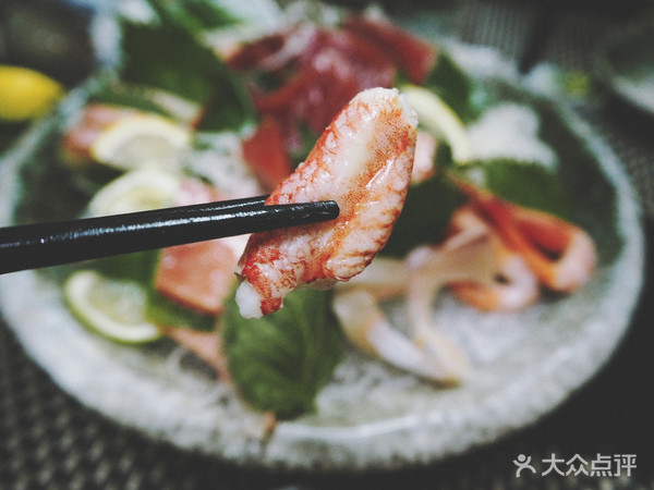 表白被拒的心，只有这家的海鲜刺身可以治愈