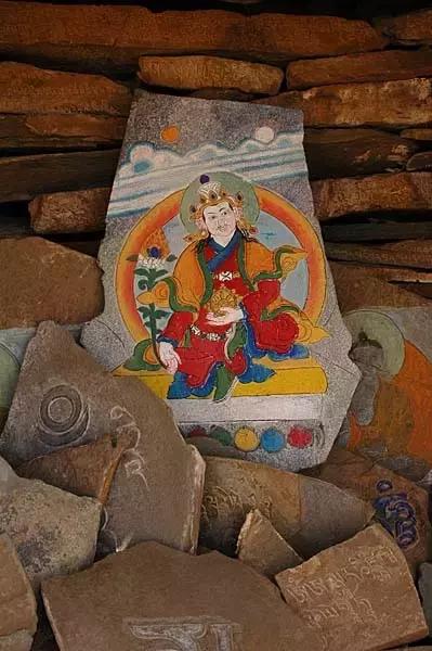 巴格玛尼墙到石渠多少公里,世界之最古城墙长城