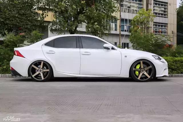 is200经典造型,is200改出高级感