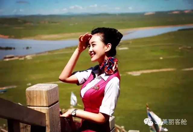 川航空姐赵晓丹图片,川航空姐赵晓丹