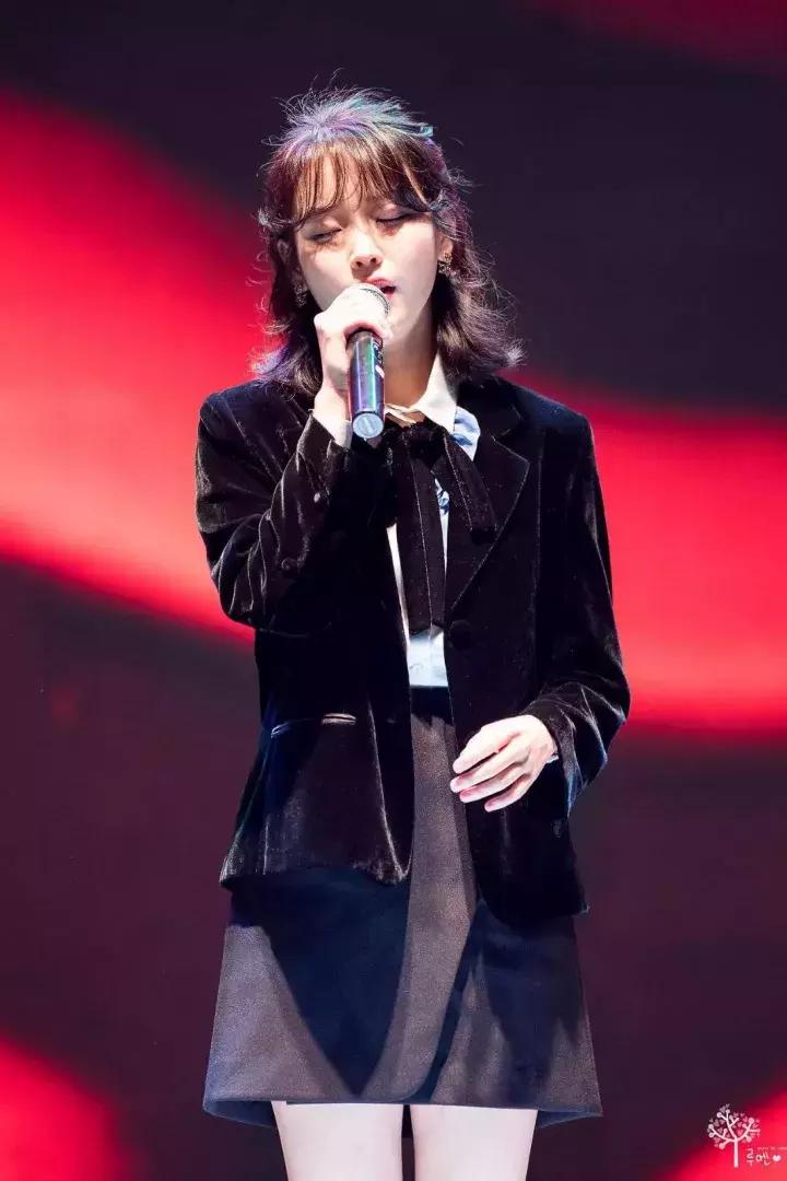 这些保暖又好看的冬季单品美呆了,iu泫雅穿搭