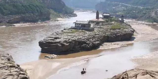 大宁威风锣鼓队,大宁闹十五威风锣鼓