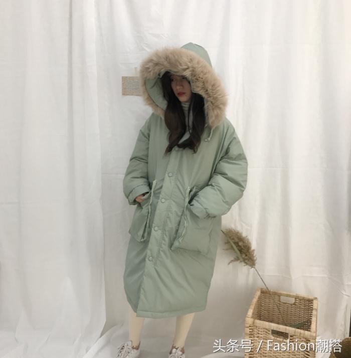 冬天来了羽绒服一定不能忘穿,冬天来了第一件羽绒服