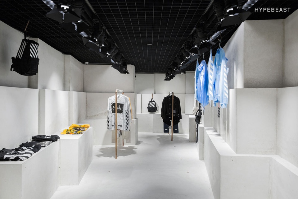 一件卫衣卖300多贵吗,一件卫衣穿两年逆袭