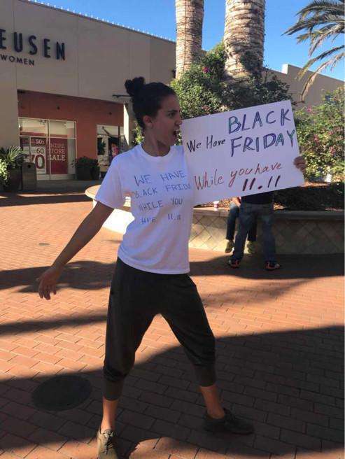 缇庡浗榛戜簲璐墿鑺傝鎶㈠厜,浜氶┈閫婇粦浜旇鎭舵剰涓嬪崟