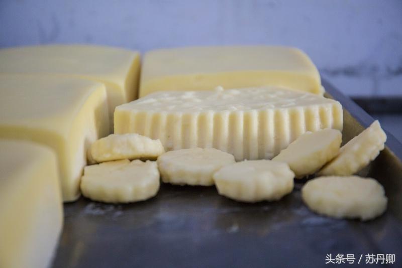 镶黄旗木雕,真骨雕是什么动物的骨头