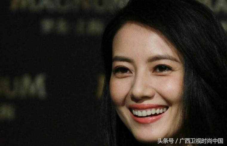 破解秋冬肌密让肌肤远离干燥,日常补水远离干燥肌肤