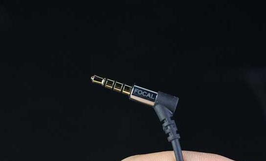 耳机线直插头和弯插头的区别,耳机直头和弯头的区别