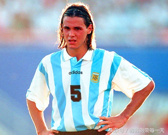 公认的前十大最帅球星,现役十大球星大排名