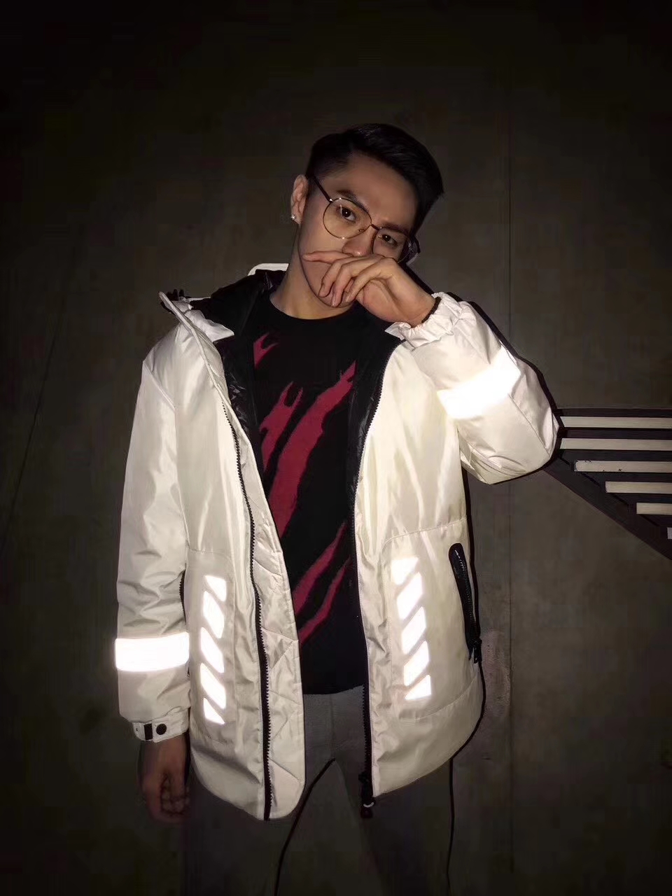 moncler和offwhite联名羽绒服,比moncler还高级的羽绒服