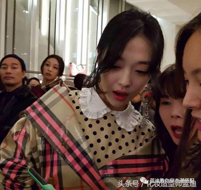 明星同款滑雪服古力娜扎,明星穿搭只服古力娜扎