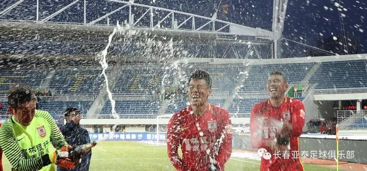 谭龙年轻时没进过国家队,谭龙打入中国球员新赛季首球