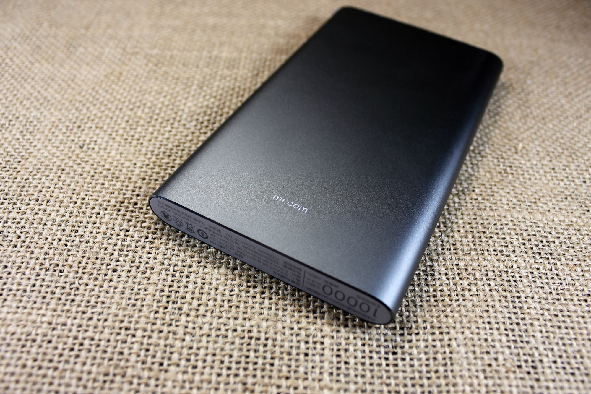 小米移动电源10000高配版评测,小米10000mah的移动电源