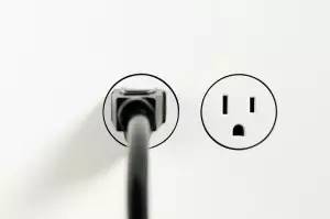 喂，110吗，你家插座炸啦！