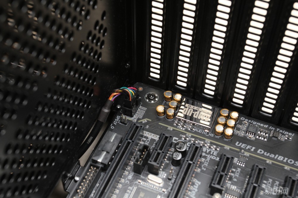 追风者pk416,追风者m416p机箱组装全过程