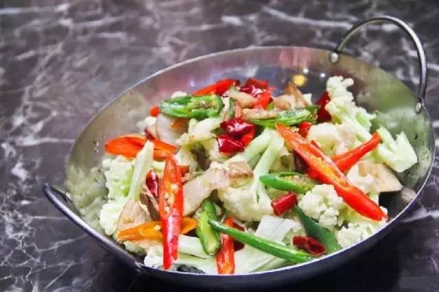 谁能有我毒？我的“深夜毒霸”称号可不是浪得虚名