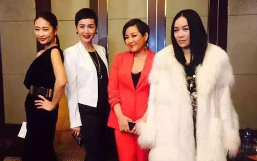 超杨澜谢娜，她才是最牛女主持，离职央视赚10亿老公竟也是大佬